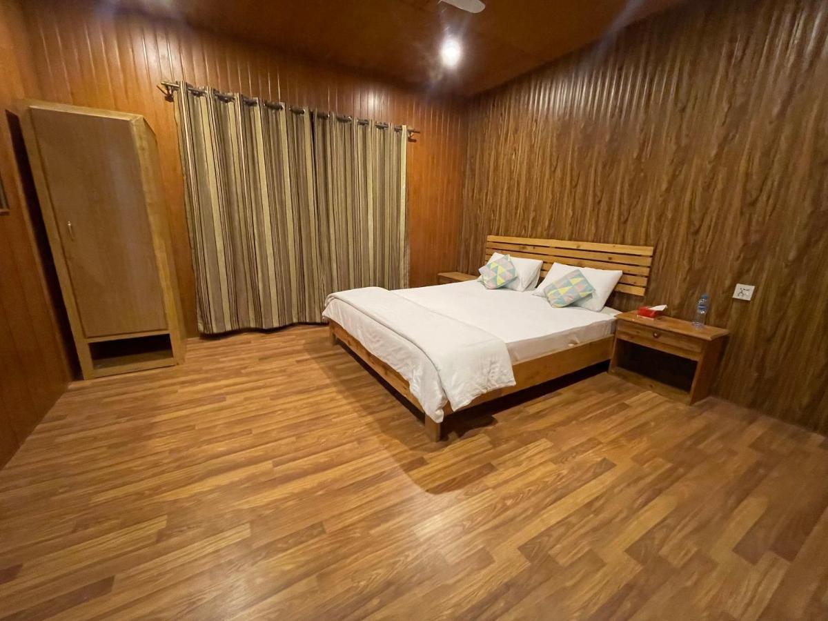 Indus View Hotel Скарду Экстерьер фото